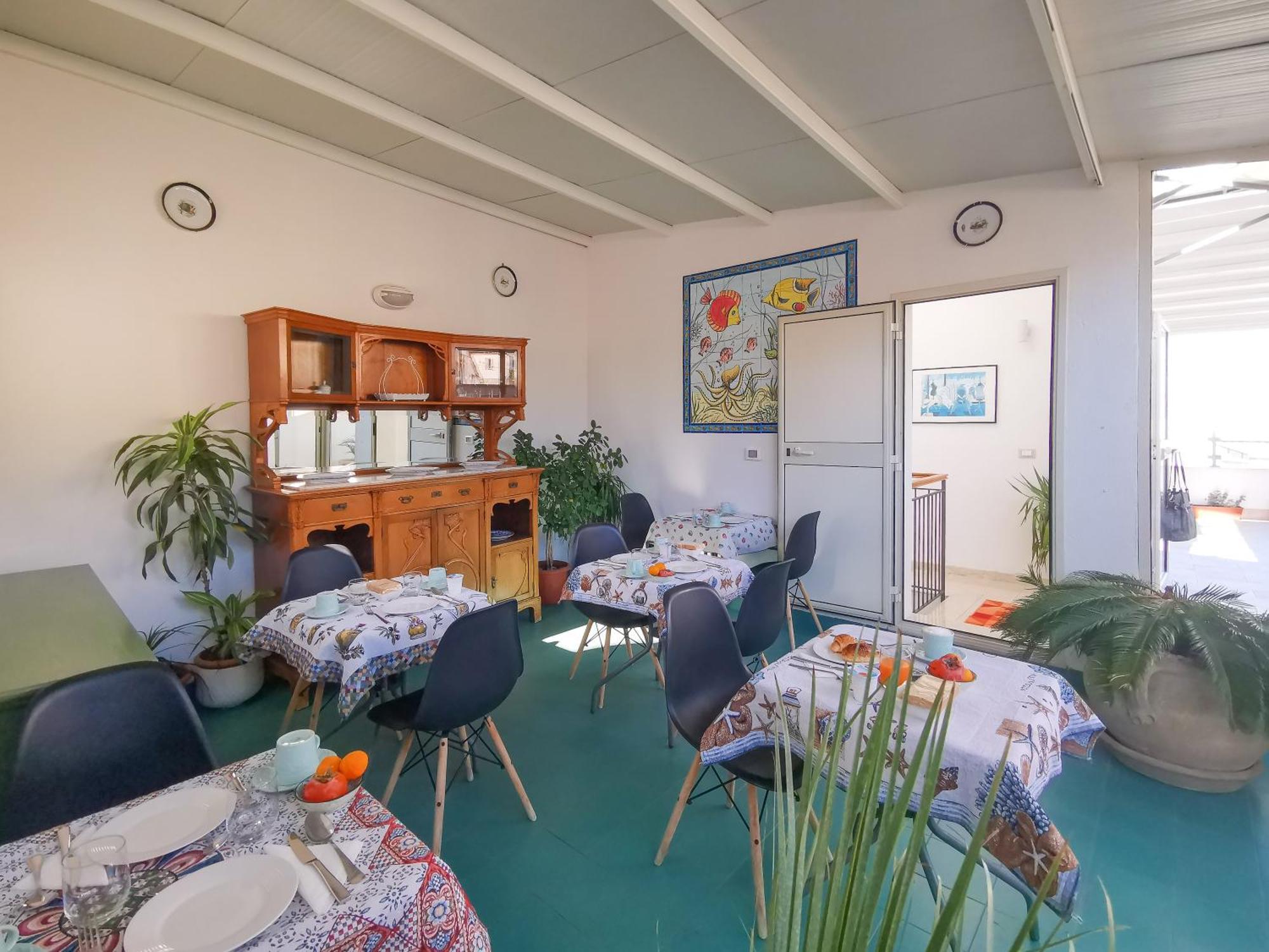 B&B Una Terrazza Sul Golfo Di Sferracavallo Bagian luar foto